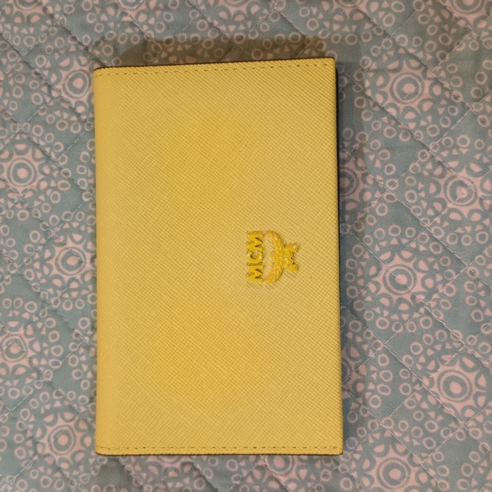 MCM Leather Card Holder Wallet w/ Dustbag